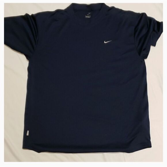 Nike dri fit shirt - Picture 3 of 3